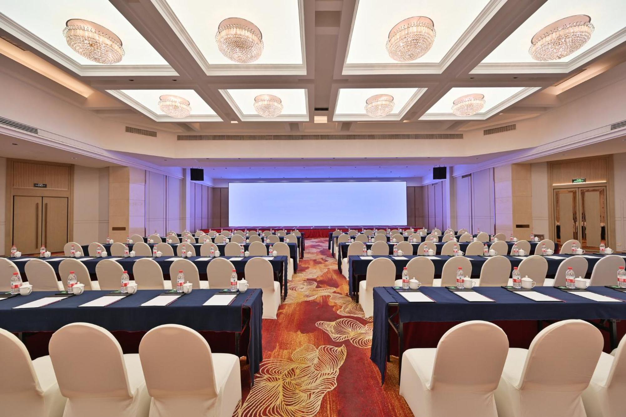Crowne Plaza City Center Ningbo By Ihg - Near Ningbo Railway Station Exterior photo